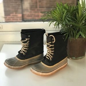 Sorel Snow Boots, Women’s size 7